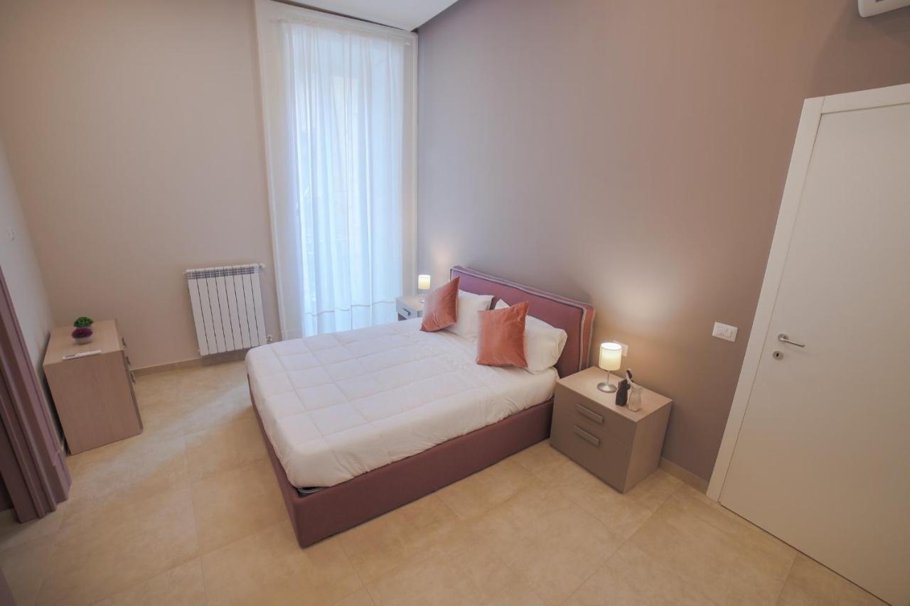 Dimora Museo Apartment Napoli Bagian luar foto