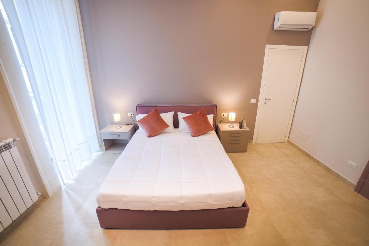 Dimora Museo Apartment Napoli Bagian luar foto