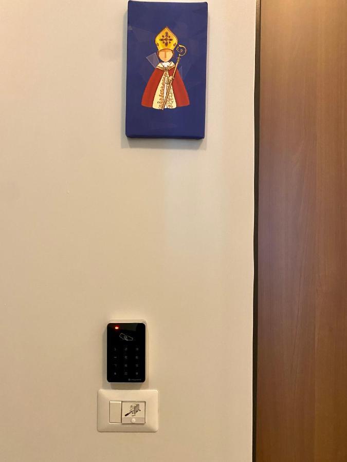 Dimora Museo Apartment Napoli Bagian luar foto