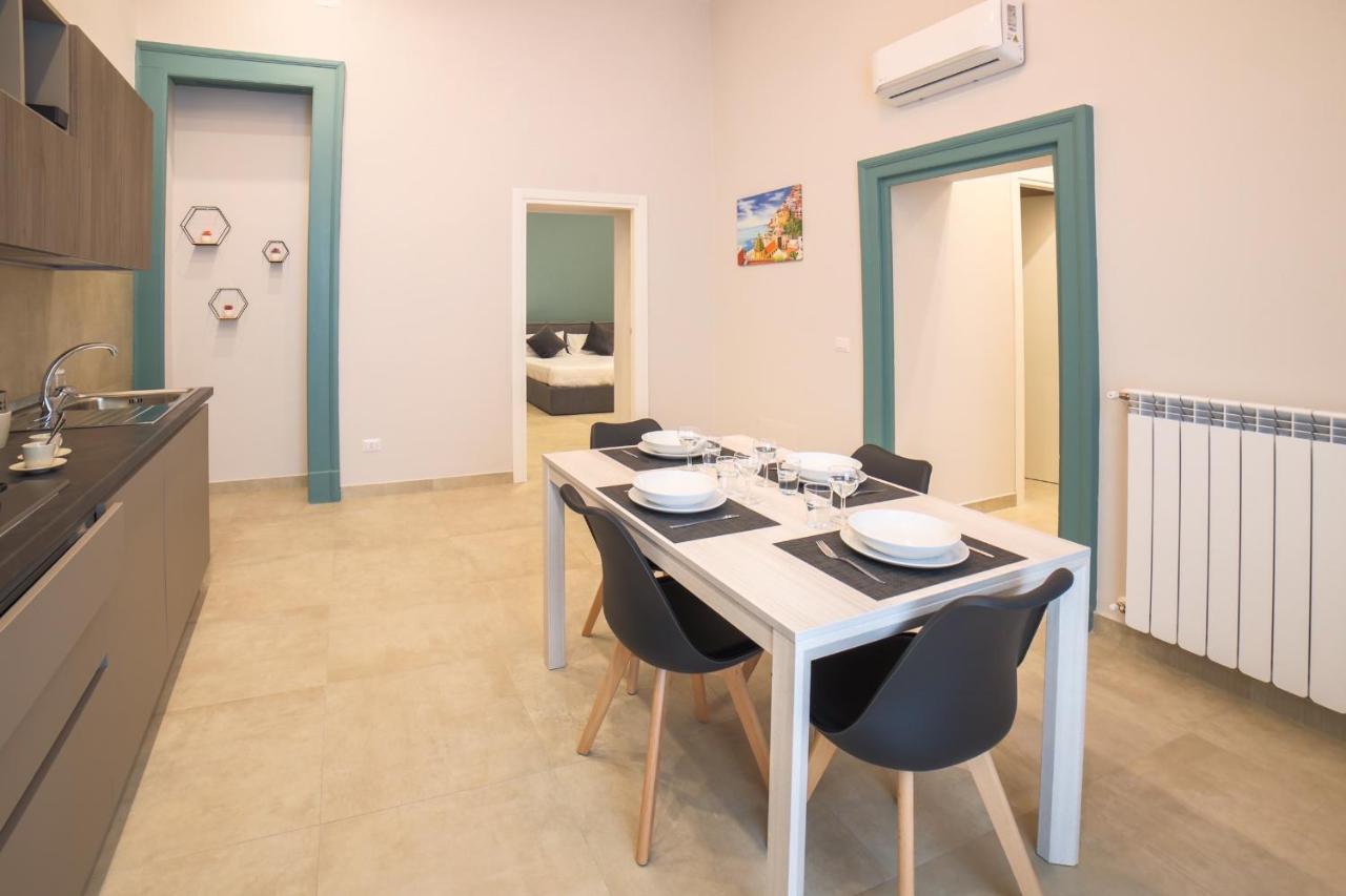 Dimora Museo Apartment Napoli Bagian luar foto