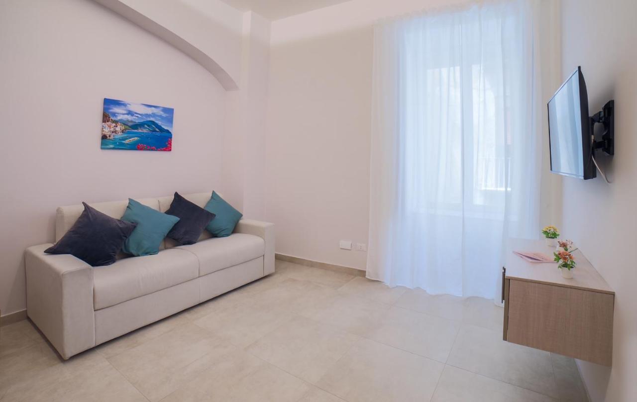 Dimora Museo Apartment Napoli Bagian luar foto