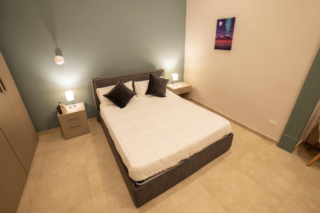 Dimora Museo Apartment Napoli Bagian luar foto