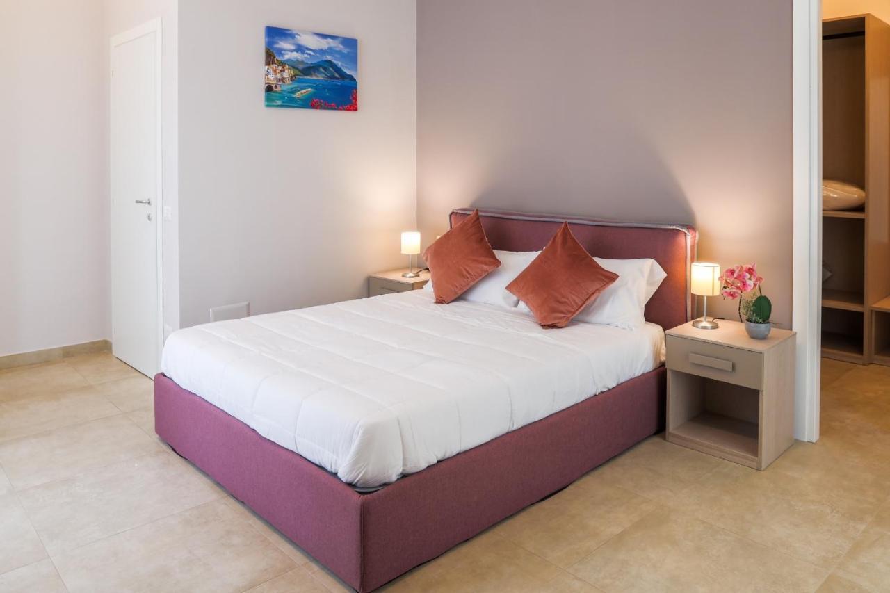 Dimora Museo Apartment Napoli Bagian luar foto