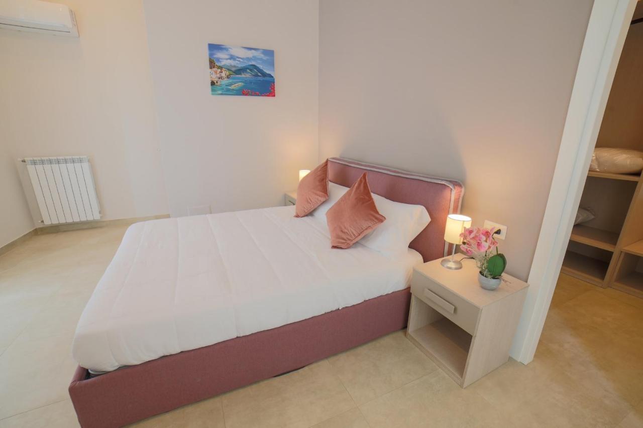 Dimora Museo Apartment Napoli Bagian luar foto